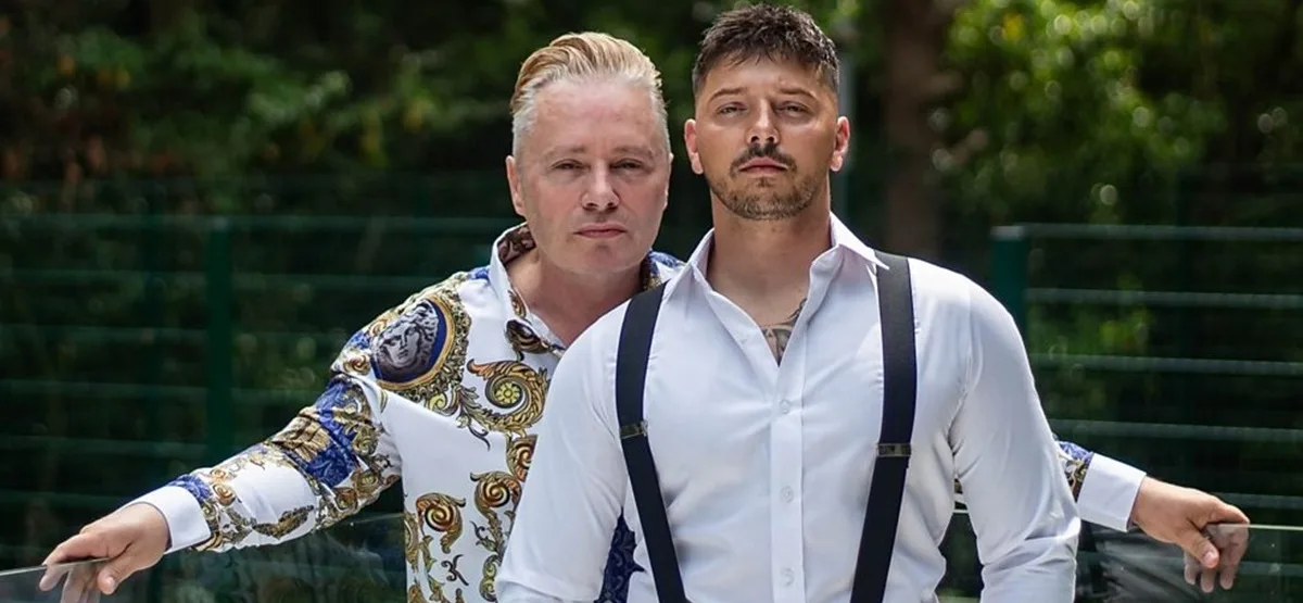 Barrie Dewitt-Barlow - casal