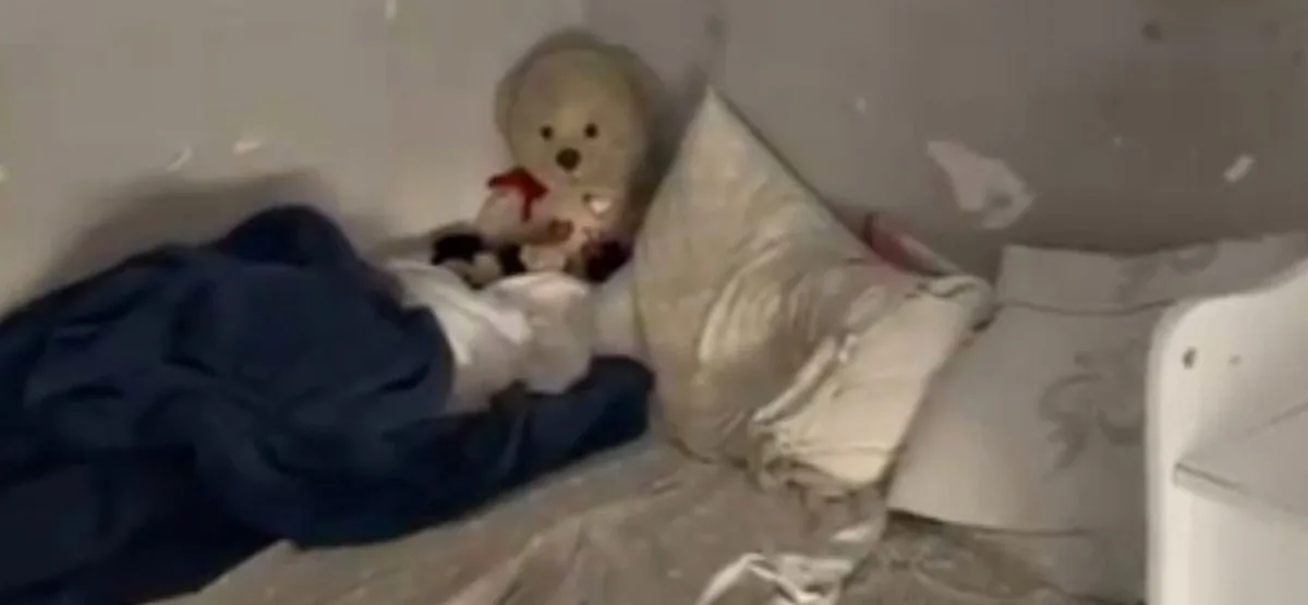 Menina 6 anos - cárcere