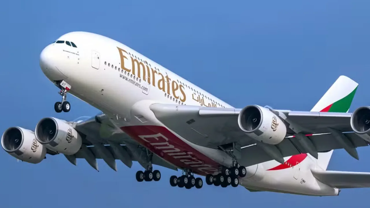 Avião Emirates
