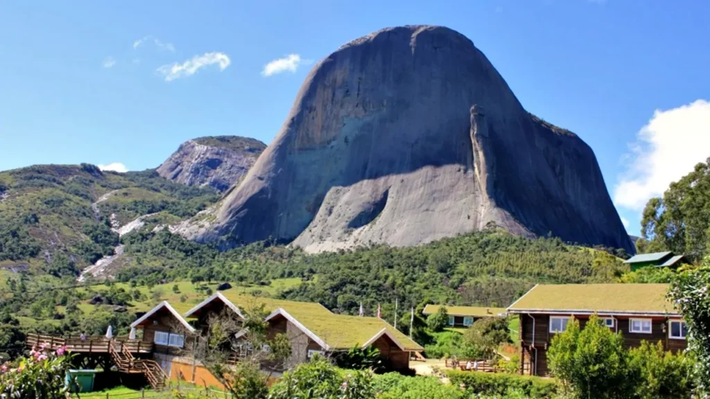 Pedra Azul 04