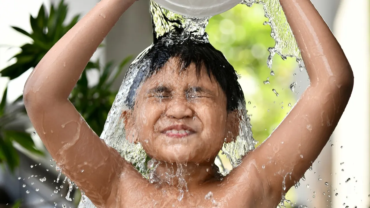 calor - água na cara