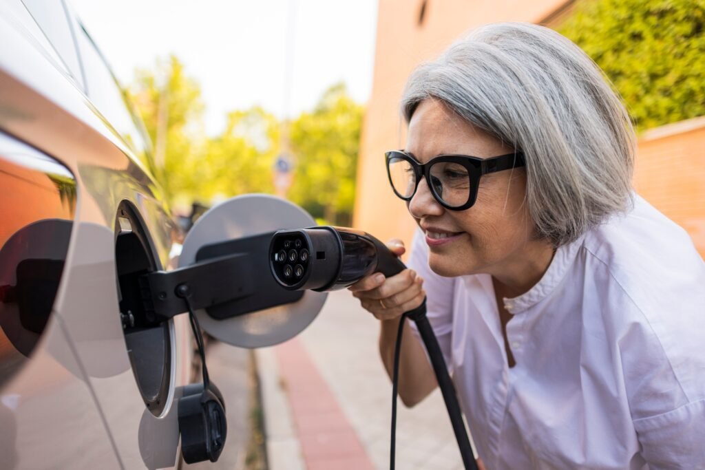 recarga de carros elétricos em condomínios
