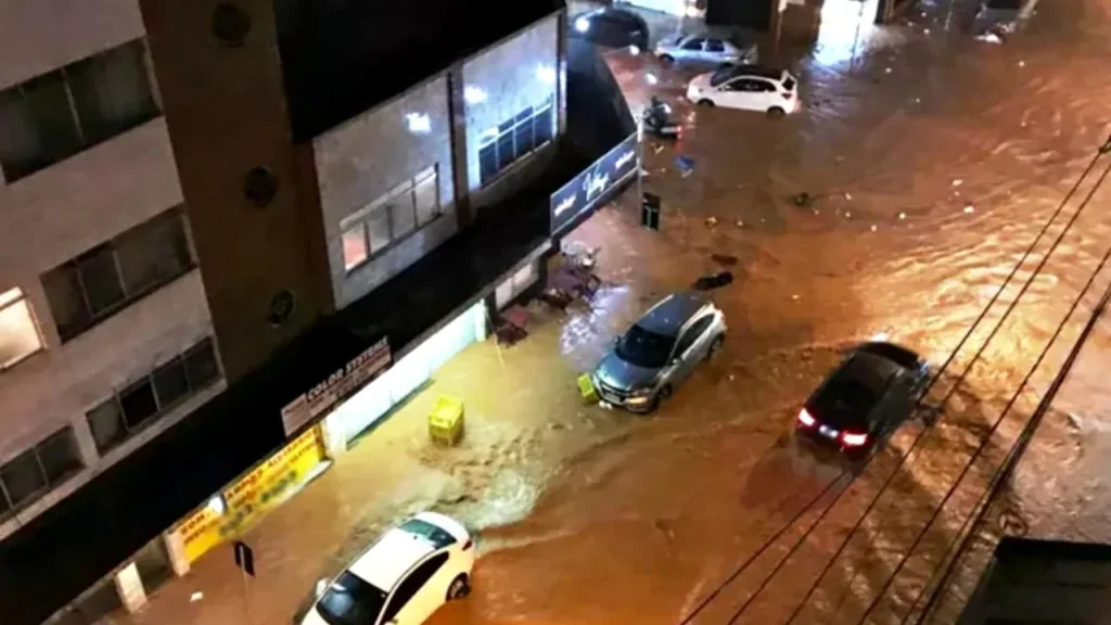 Chuvas - alagamento - Juiz de Fora MG