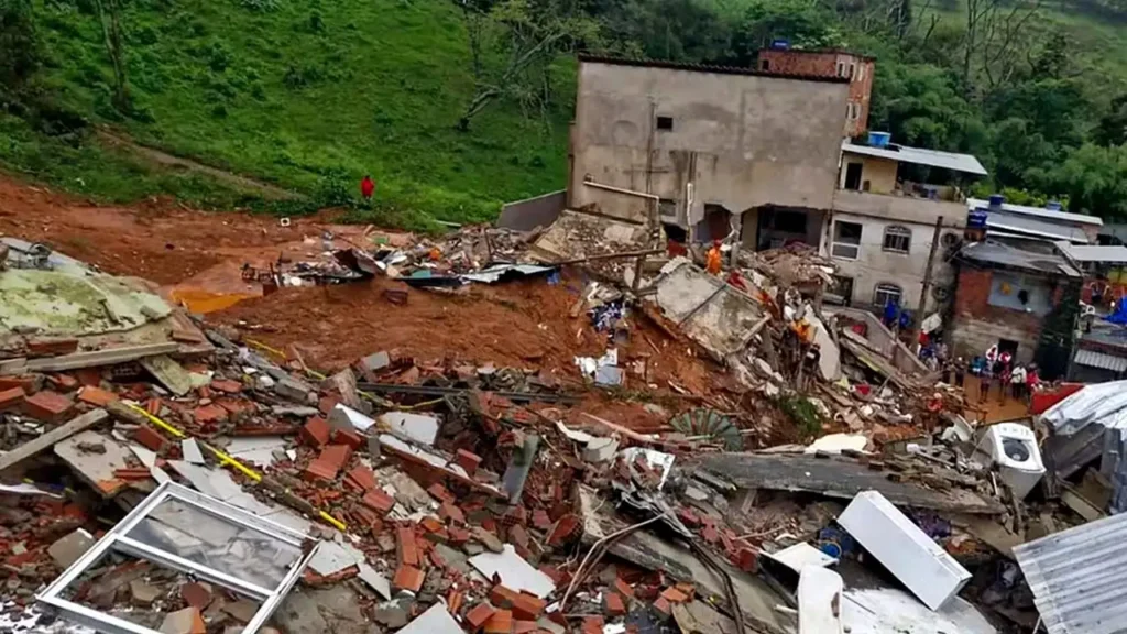 Destruição chuvas - Juiz de Fora