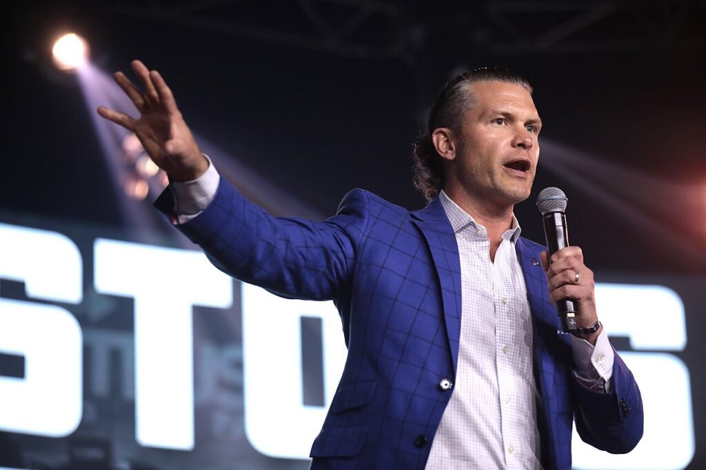 Pulp Fiction Pentágono fala Pete Hegseth