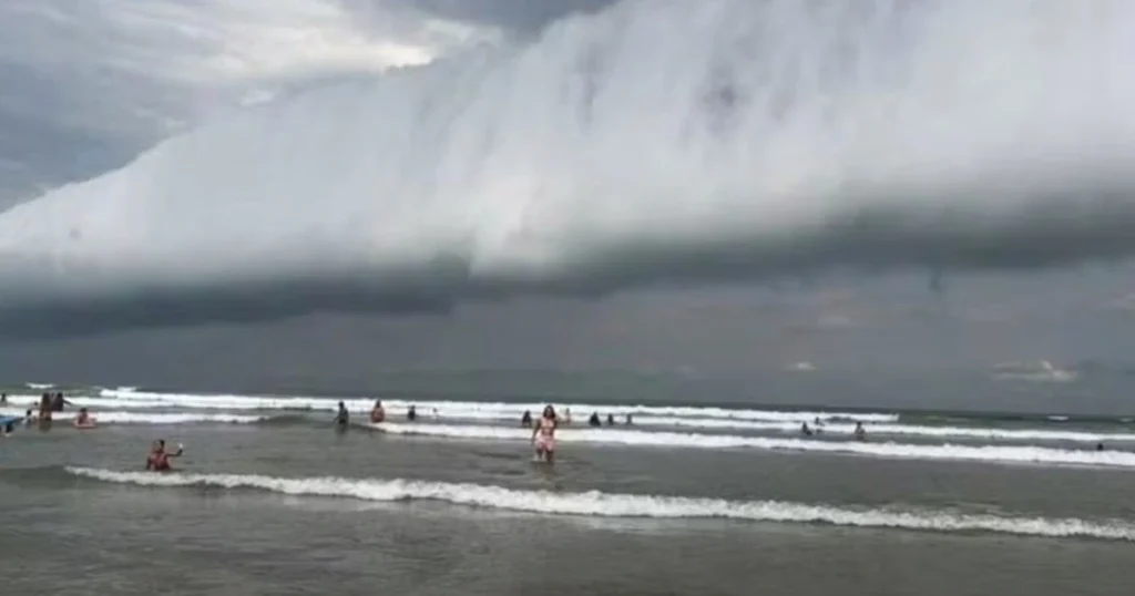 Nuvem-Riviera-de-São-Lourenço-